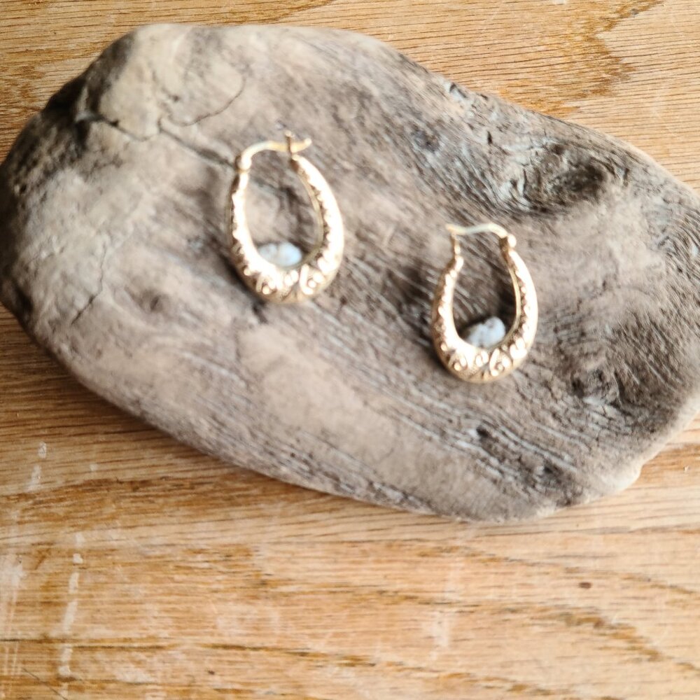 Solid 14k Gold Scroll Design Hoop